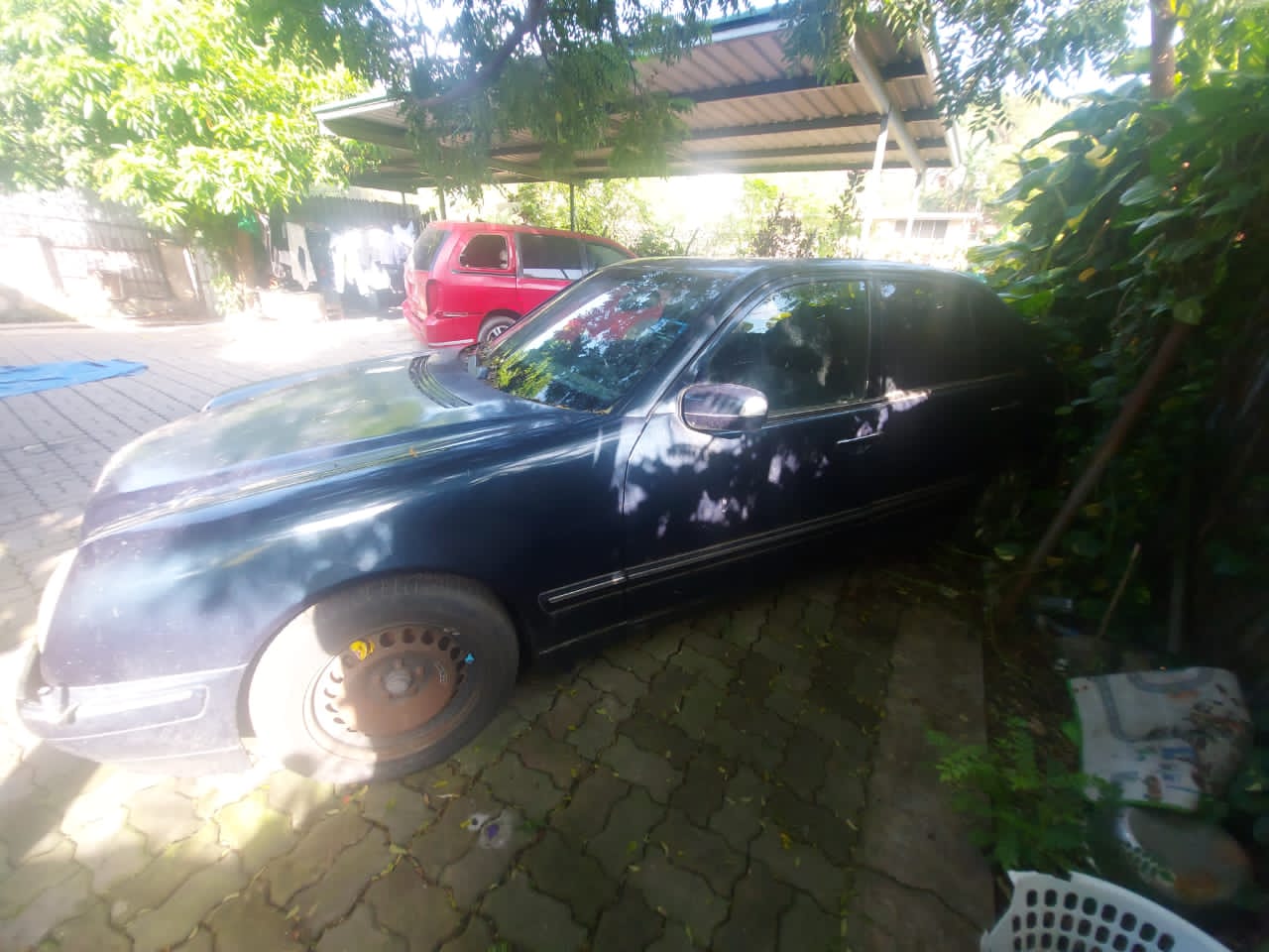 Mercedes Benz
